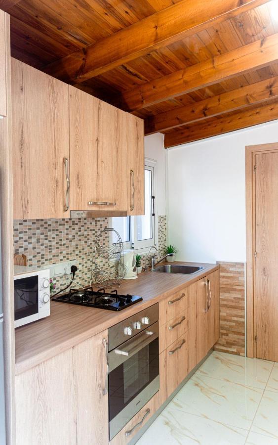 Dub House 3 Apartment Paphos Bagian luar foto