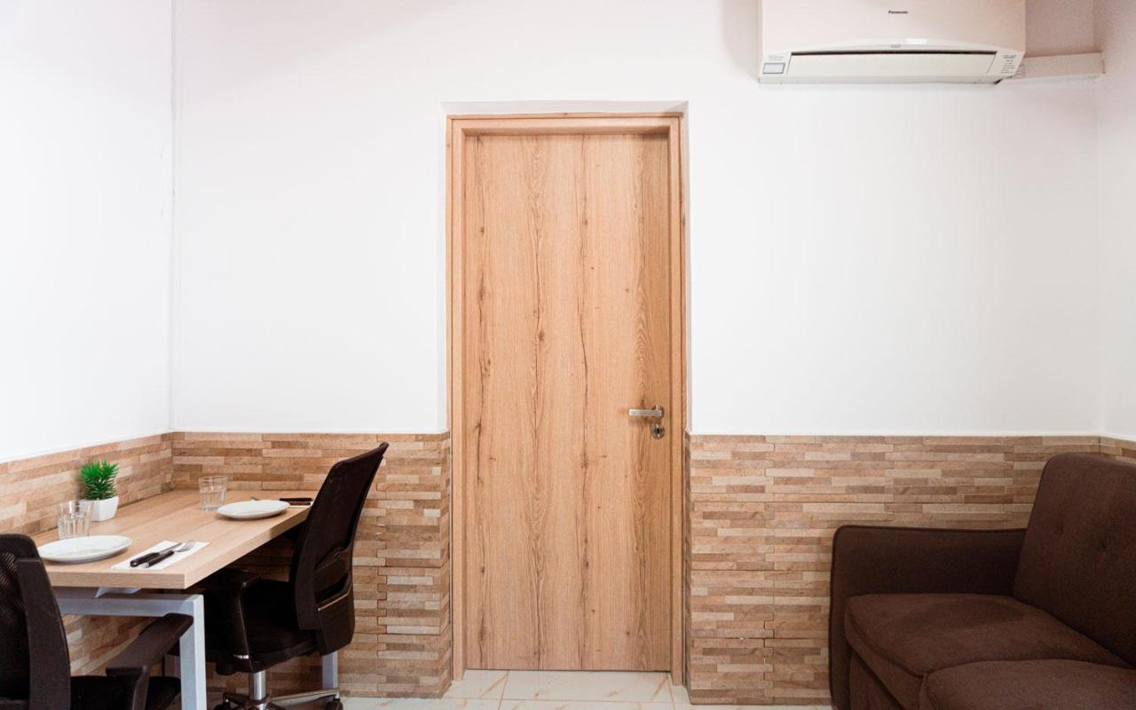 Dub House 3 Apartment Paphos Bagian luar foto