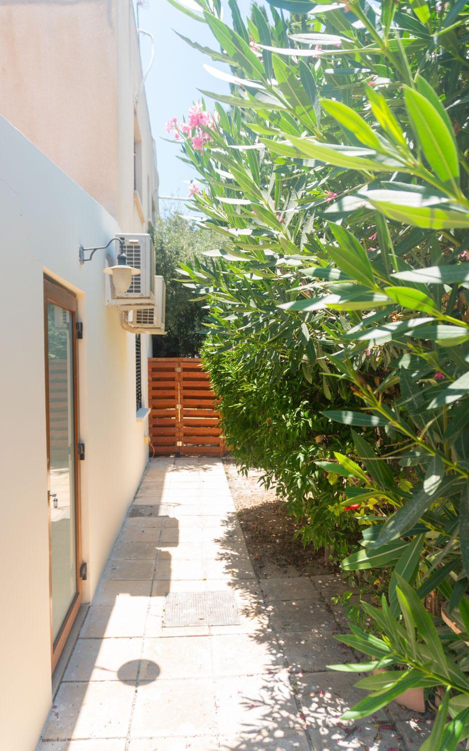 Dub House 3 Apartment Paphos Bagian luar foto